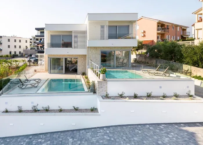 Villa Luxury Semi Detached Smokva 2 - Near Center And Sea - By Traveler Tourist Agency Krk *
