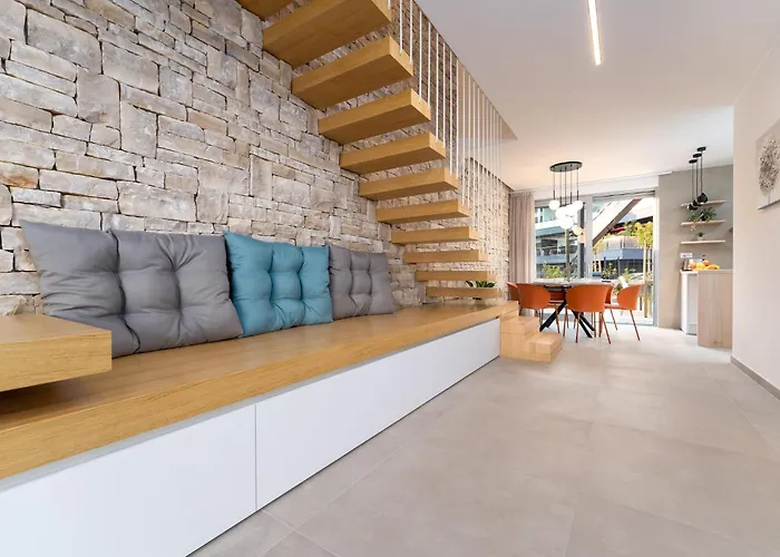 Luxury Semi Detached Smokva 2 - Near Center And Sea - By Traveler Tourist Agency Krk Villa *