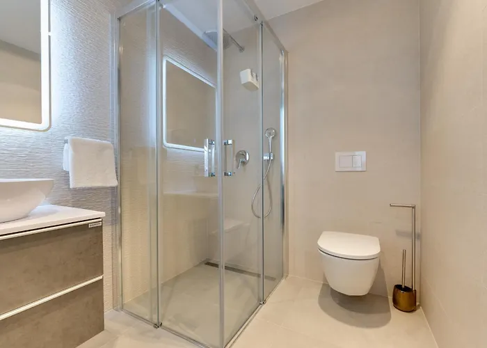 Luxury Semi Detached Smokva 2 - Near Center And Sea - By Traveler Tourist Agency Krk * Krk Town