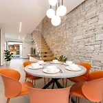 Vilă Luxury Semi Detached Smokva 2 - Near Center And Sea - By Traveler Tourist Agency Krk *