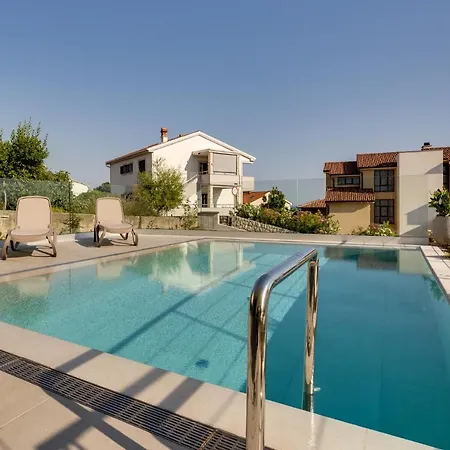 Luxury Semi Detached Smokva 2 - Near Center And Sea - By Traveler Tourist Agency Krk