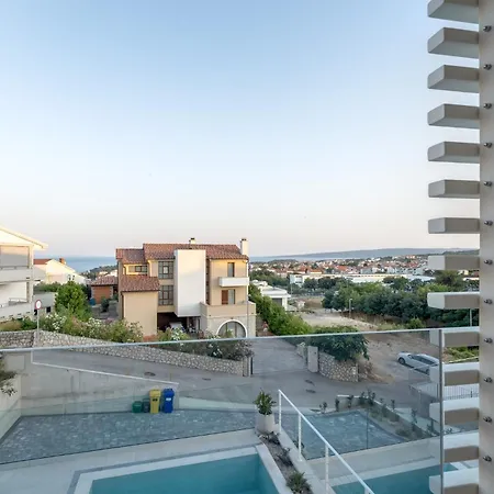 Vilă Luxury Semi Detached Smokva 2 - Near Center And Sea - By Traveler Tourist Agency Krk Veglia