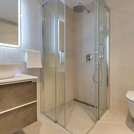 Luxury Semi Detached Smokva 2 - Near Center And Sea - By Traveler Tourist Agency Krk 빌라