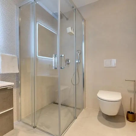 Luxury Semi Detached Smokva 2 - Near Center And Sea - By Traveler Tourist Agency Krk * 크르크