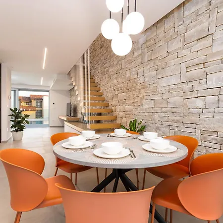 빌라 Luxury Semi Detached Smokva 2 - Near Center And Sea - By Traveler Tourist Agency Krk *