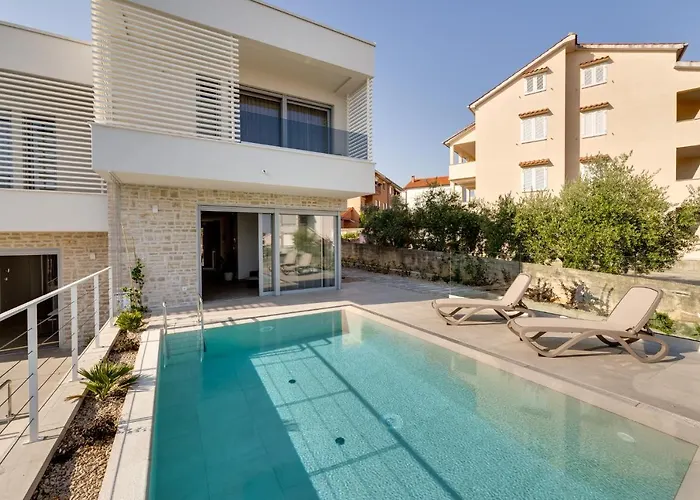 Villa Luxury Semi Detached Smokva 2 - Near Center And Sea - By Traveler Tourist Agency Krk Krk Town