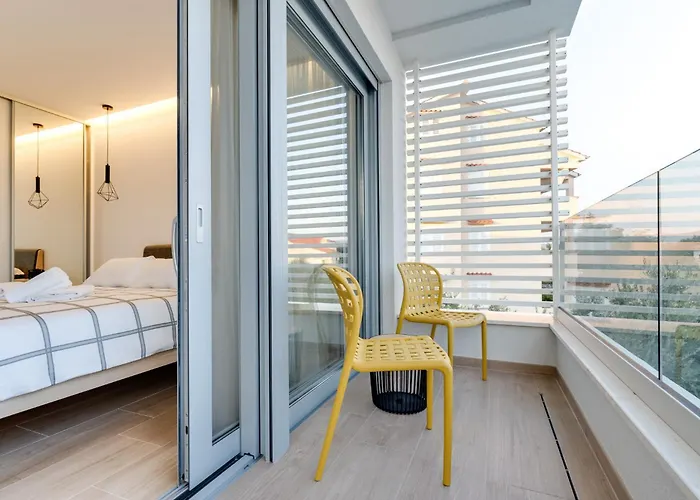 Luxury Semi Detached Smokva 2 - Near Center And Sea - By Traveler Tourist Agency Krk *
