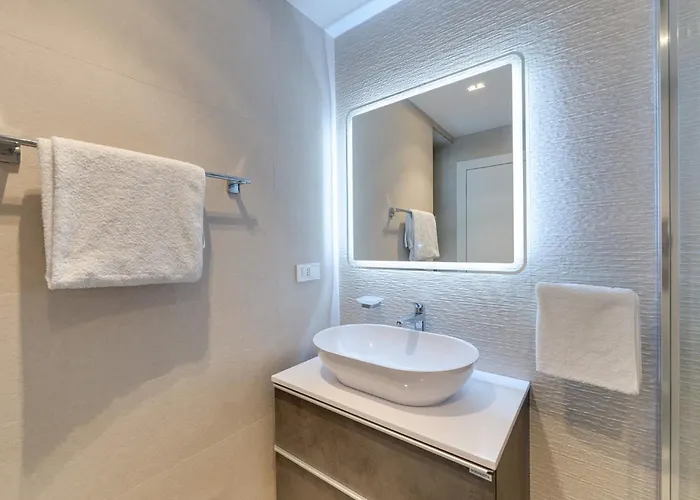 ヴィラ Luxury Semi Detached Smokva 2 - Near Center And Sea - By Traveler Tourist Agency Krk クルク